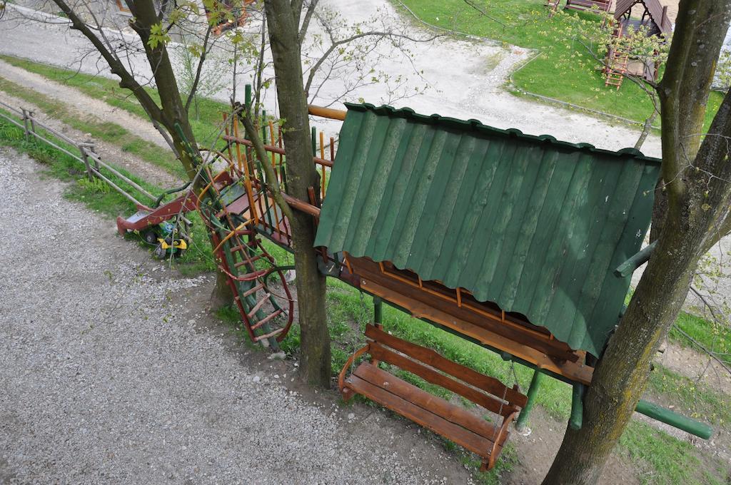 Gosciniec U Groszka Apartment Bukowina Tatrzanska Exterior photo